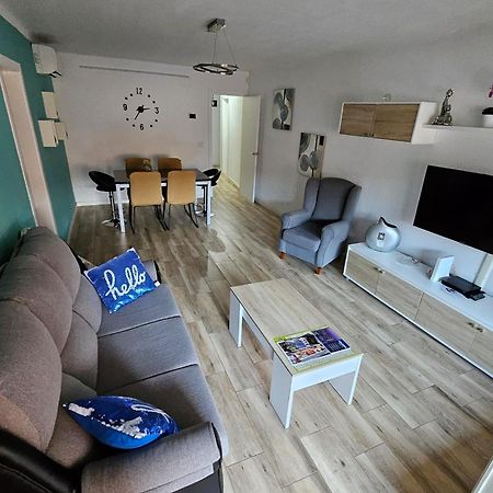 Apartamento Nuria Figueres  Kültér fotó