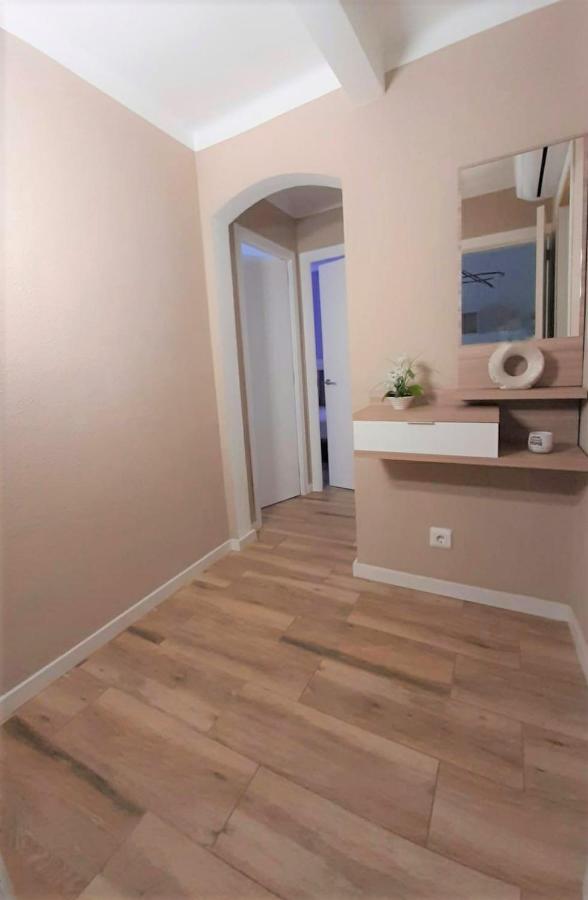 Apartamento Nuria Figueres  Kültér fotó