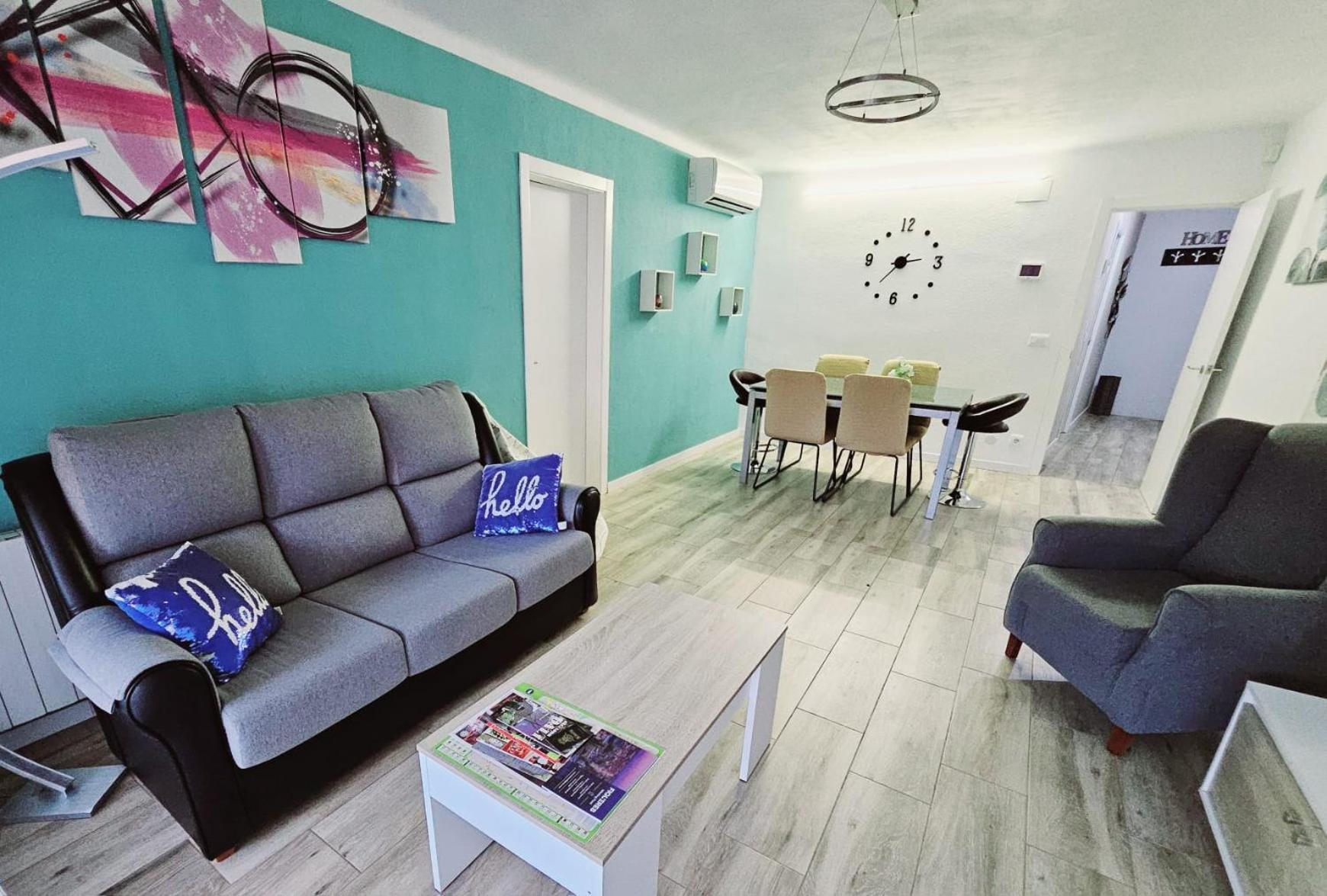 Apartamento Nuria Figueres  Kültér fotó