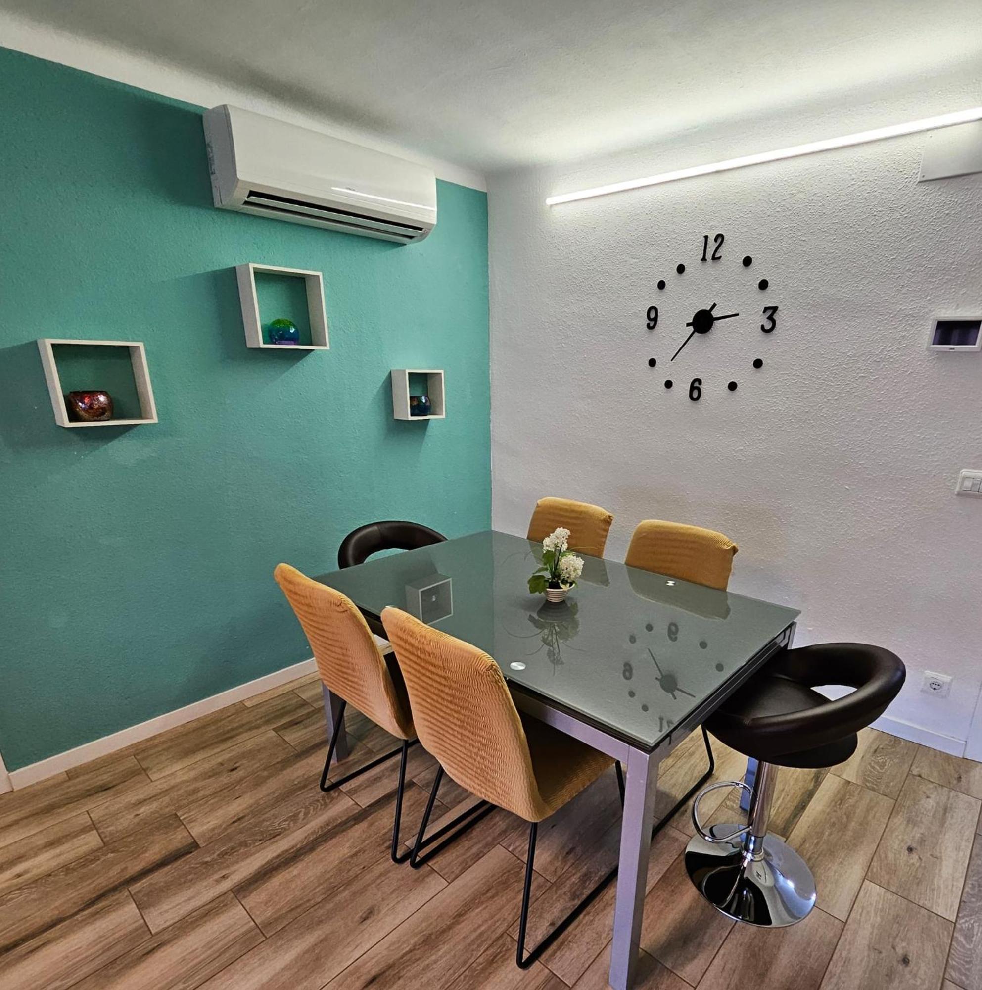 Apartamento Nuria Figueres  Kültér fotó