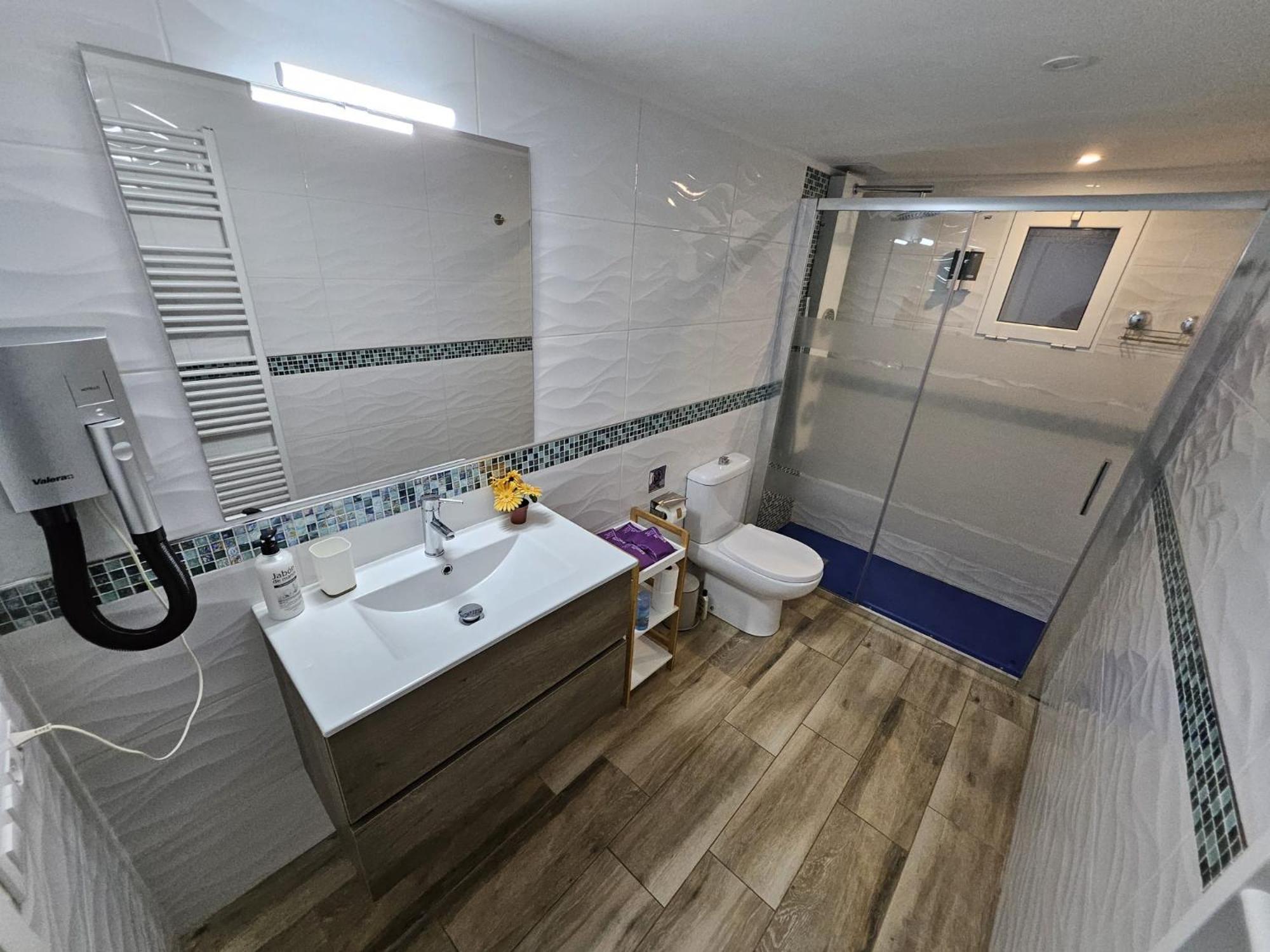 Apartamento Nuria Figueres  Kültér fotó