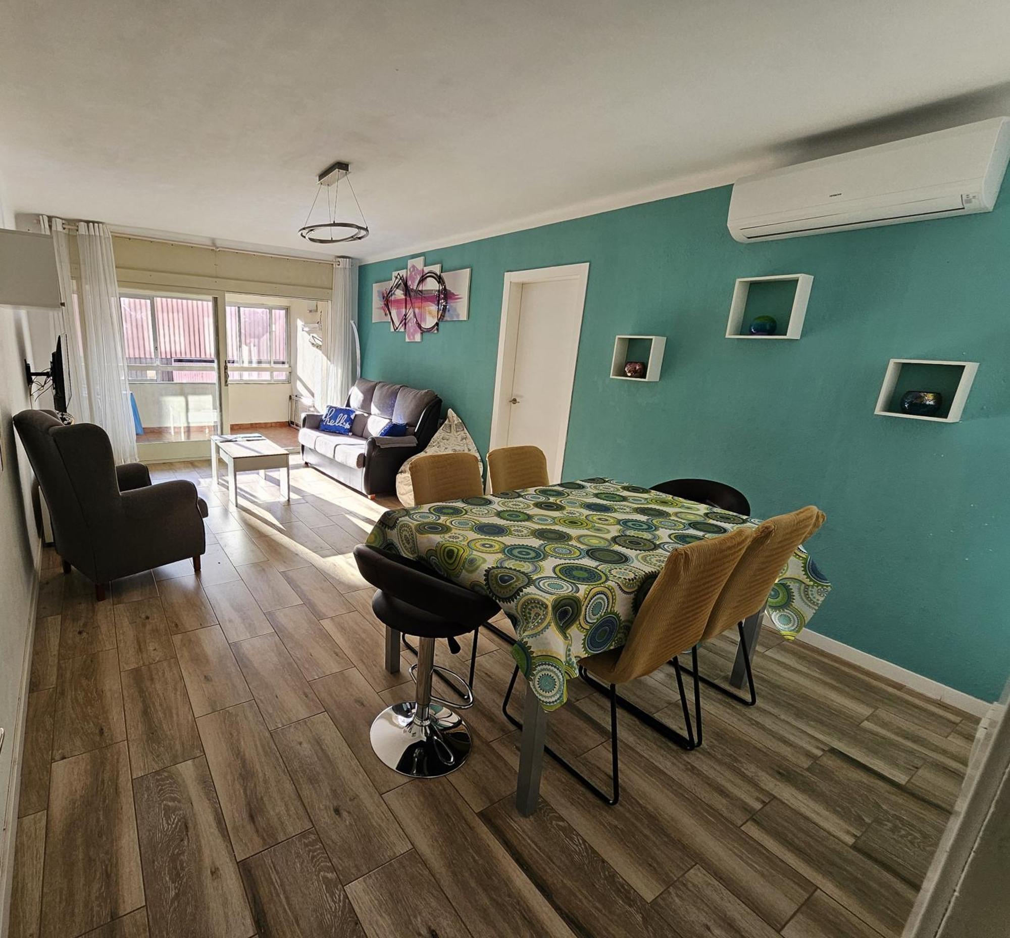 Apartamento Nuria Figueres  Kültér fotó